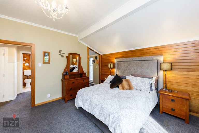 Photo of property in 19 Wellesley Street, Feilding, 4702