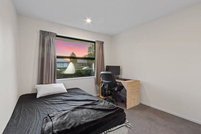 Photo of property in 3 Robalan Close, Halswell, Christchurch, 8025