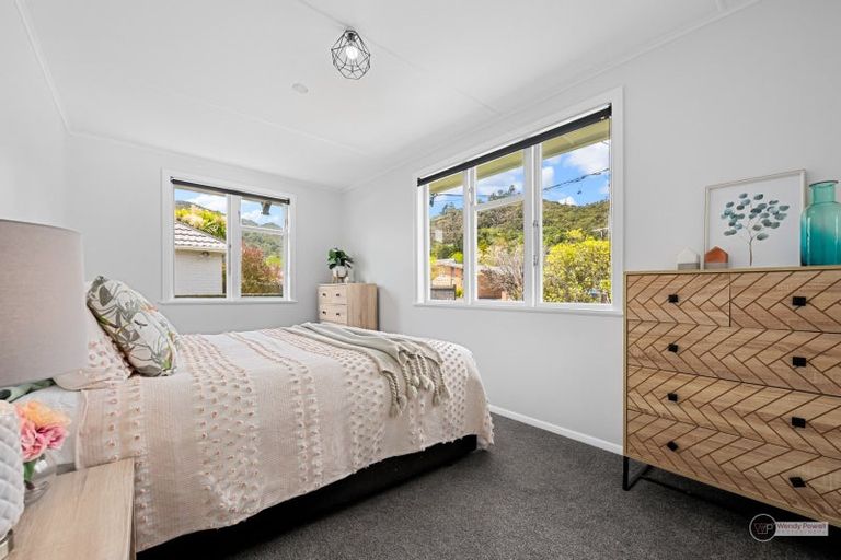 Photo of property in 11 Rimu Street, Naenae, Lower Hutt, 5011