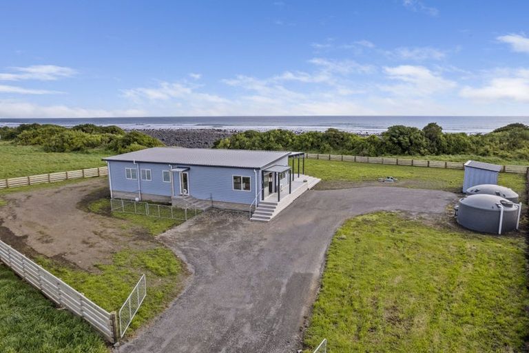 Photo of property in 385b Tipoka Road, Rahotu, Opunake, 4685