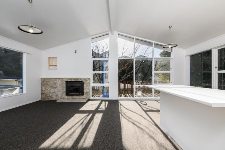 Photo of property in 7 Silverbirch Grove, Churton Park, Wellington, 6037