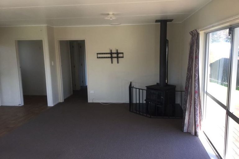 Photo of property in 8b Kupe Drive, Carterton, 5713