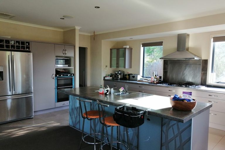 Photo of property in 131 Foster Road, Kumeu, 0891