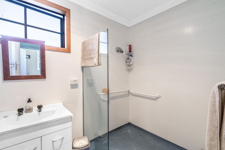 Photo of property in 60 Mccaughan Street, Browns, Winton, 9782