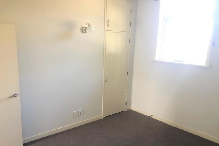 Photo of property in 207 Tasman Street, Mount Cook, Wellington, 6021
