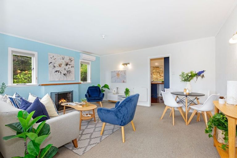 Photo of property in 82 Cluny Road, Plimmerton, Porirua, 5026