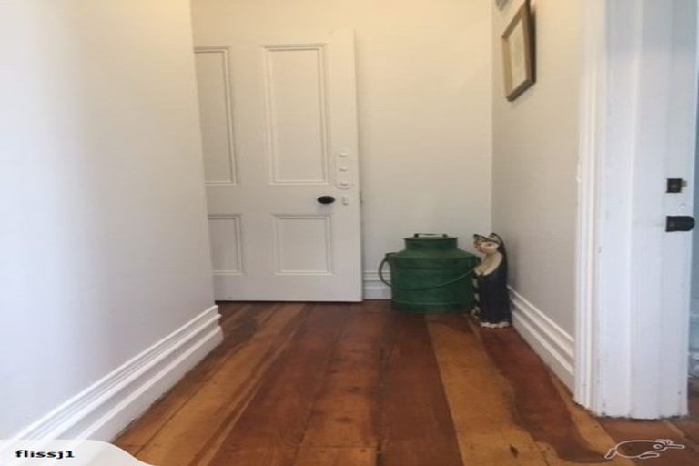 Photo of property in 27-29 Guys Hill Road, Hospital Hill, Napier, 4110