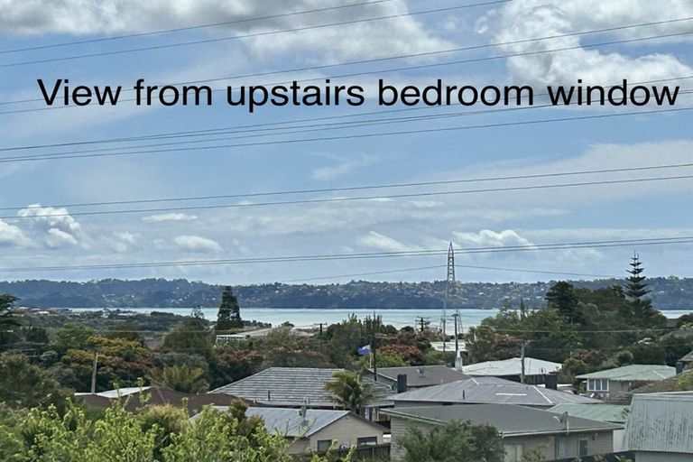 Photo of property in 2/19 Flanshaw Road, Te Atatu South, Auckland, 0610