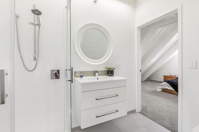 Photo of property in 19 Penton Road, Stanmore Bay, Whangaparaoa, 0932