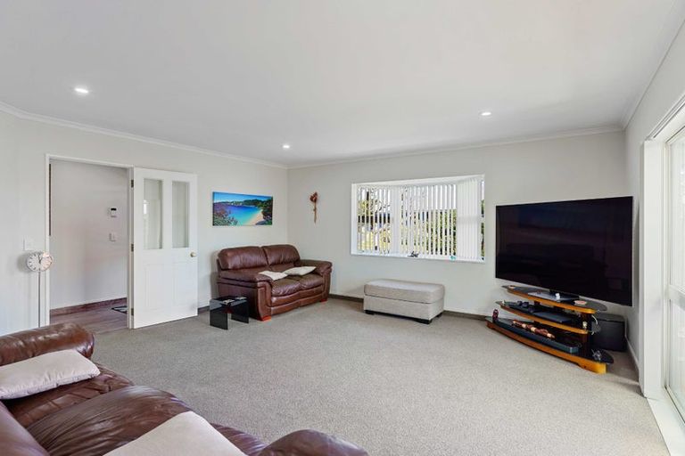 Photo of property in 3 Te Ropata Place, Waikanae Beach, Waikanae, 5036