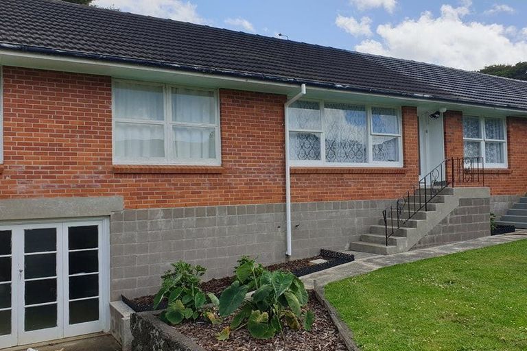 Photo of property in 2/21 Ellen Avenue, Hillcrest, Auckland, 0627
