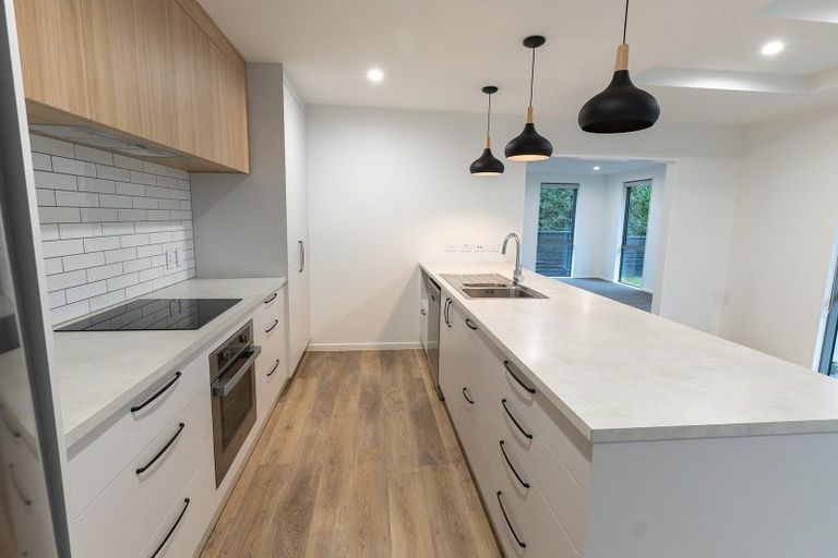Photo of property in 5 Field View, Bradford, 9011