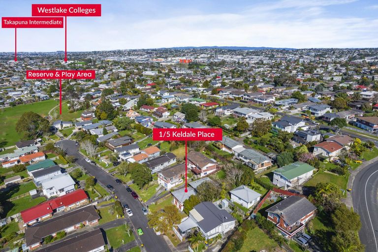 Photo of property in 1/5 Keldale Place, Forrest Hill, Auckland, 0620