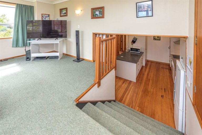 Photo of property in 27 Mount View Road, Bastia Hill, Whanganui, 4500