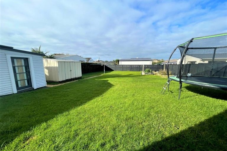 Photo of property in 20 Alberta Street, Point Chevalier, Auckland, 1022