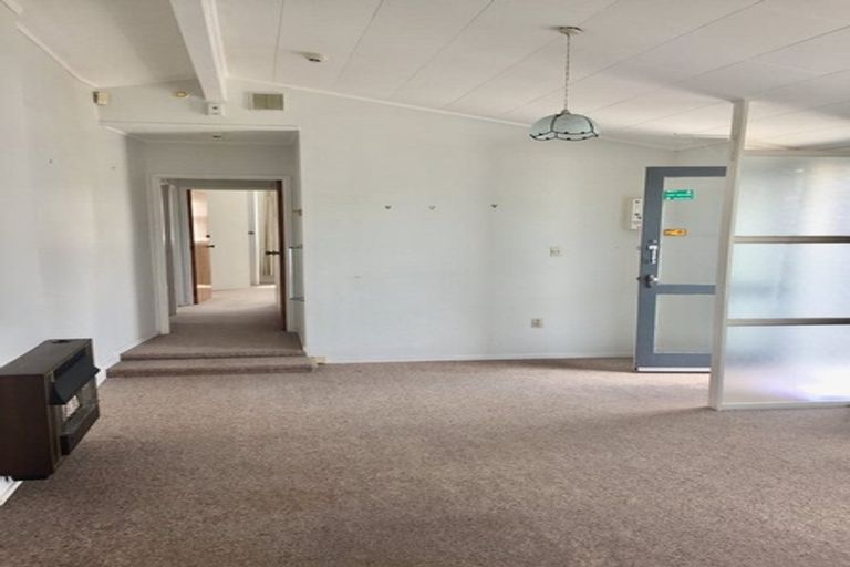 Photo of property in 12 Westwind Place, Feilding, 4702