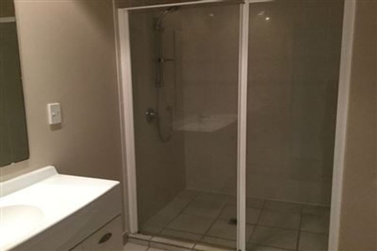 Photo of property in 22/8 Monte Cassino Place, Birkdale, Auckland, 0626