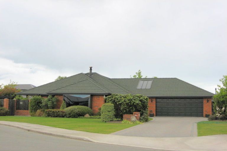 Photo of property in 22 Goodwood Close, Rangiora, 7400