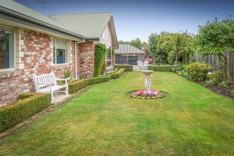 Photo of property in 4 Mcdougal Place, Kaiapoi, 7630