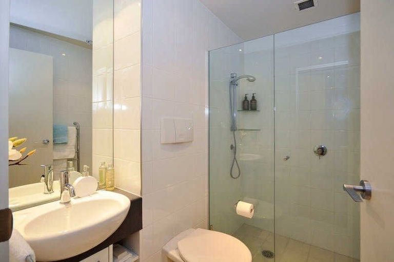 Photo of property in Sanctum Apartment, 10 Ebor Street, Te Aro, Wellington, 6011