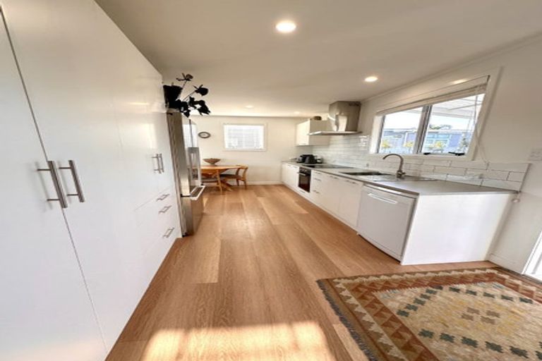 Photo of property in 207 Tamaki Road, Whangamata, 3620