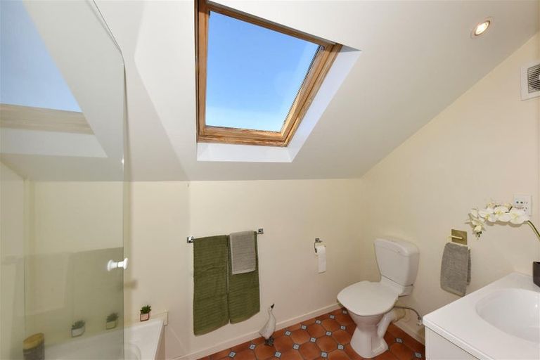 Photo of property in 4 Rosefield Lane, Northcote, Christchurch, 8052