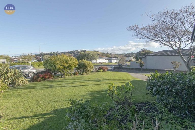 Photo of property in 7 Kent Terrace, Taradale, Napier, 4112