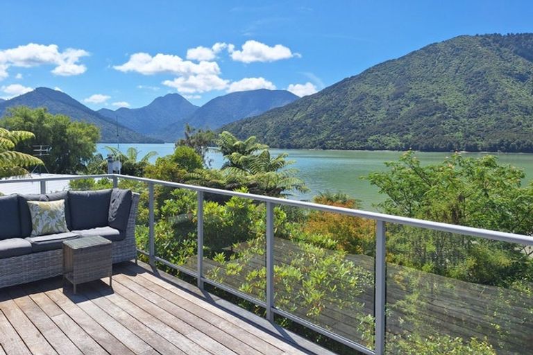 Photo of property in 685 Queen Charlotte Drive, Havelock, Picton, 7281