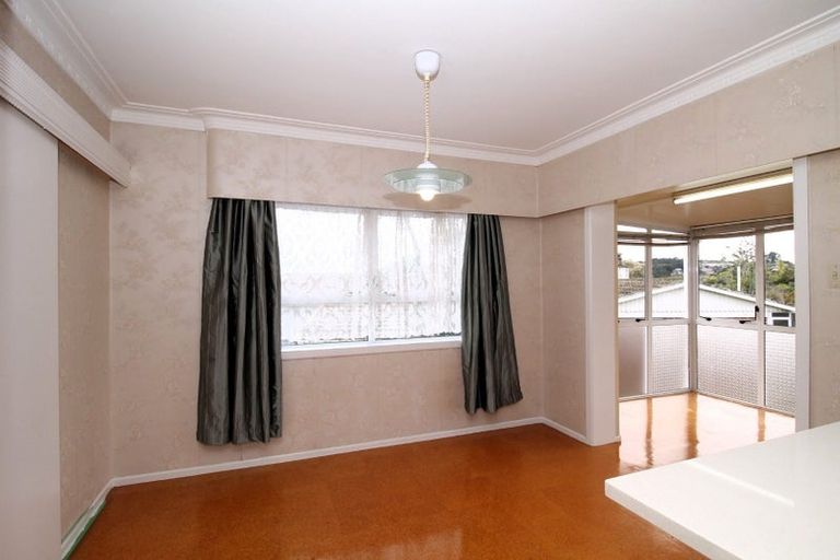 Photo of property in 46 Lynmore Drive, Hillpark, Auckland, 2102