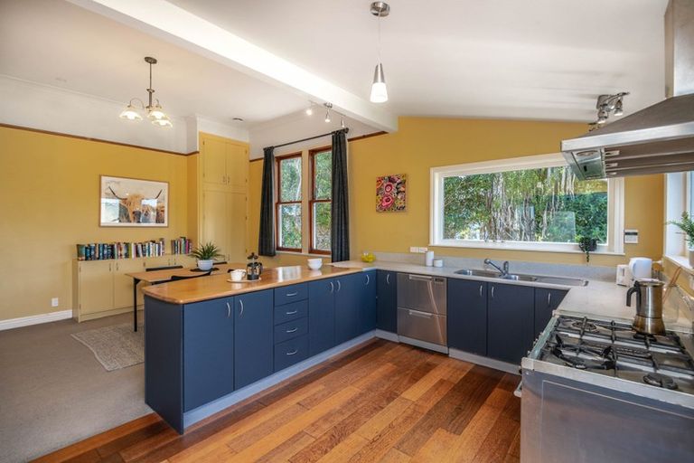 Photo of property in 43 Ironside Road, Johnsonville, Wellington, 6037