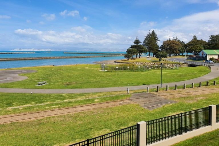Photo of property in Harbour View, 3/100 Customhouse Street, Gisborne, 4010