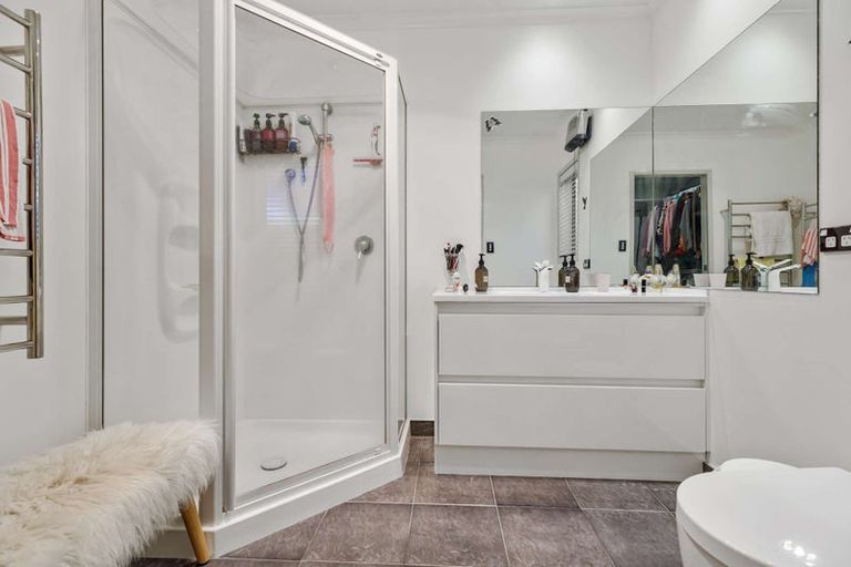 Photo of property in 41 Matene Place, Papamoa Beach, Papamoa, 3118