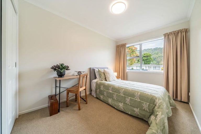 Photo of property in 2 Mitre Grove, Trentham, Upper Hutt, 5018