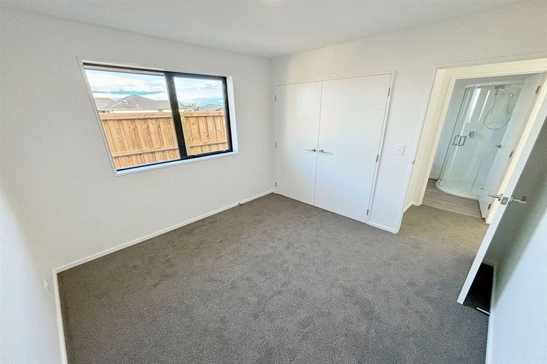 Photo of property in 65 Mehrtens Crescent, Woodend, 7691