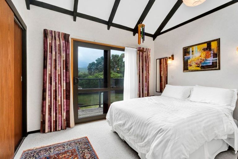 Photo of property in 24 Prudence Place, Oakura, 4314