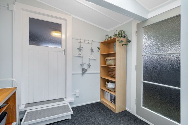 Photo of property in 45 Bamber Street, Castlecliff, Wanganui, 4501