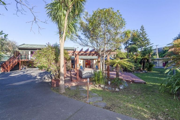Photo of property in 88 Matatua Road, Raumati Beach, Paraparaumu, 5032