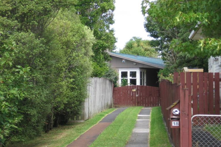 Photo of property in 18 Melba Street, Beach Haven, Auckland, 0626