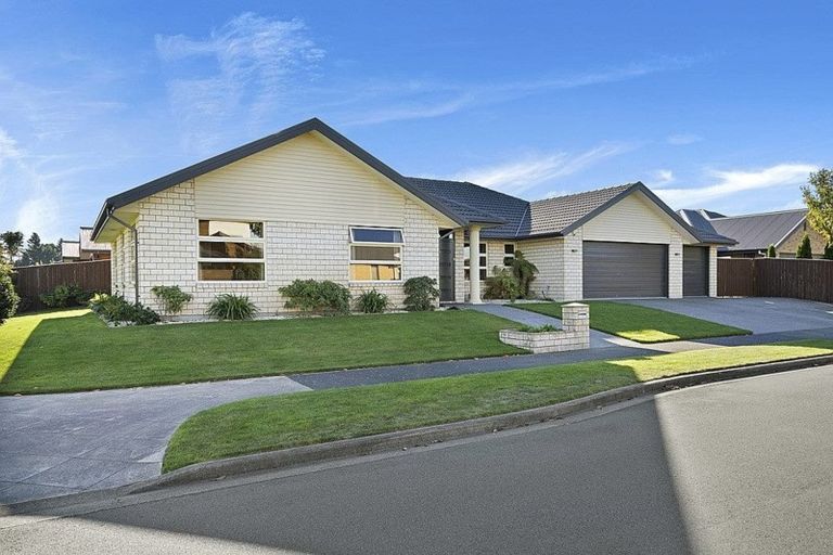 Photo of property in 1 Teagarden Close, Mairehau, Christchurch, 8052