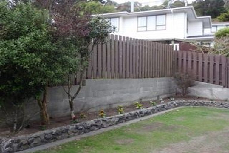 Photo of property in 1a Tralee Place, Johnsonville, Wellington, 6037