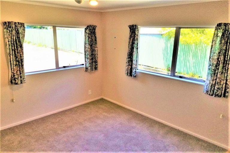 Photo of property in 240a Te Atatu Road, Te Atatu South, Auckland, 0610