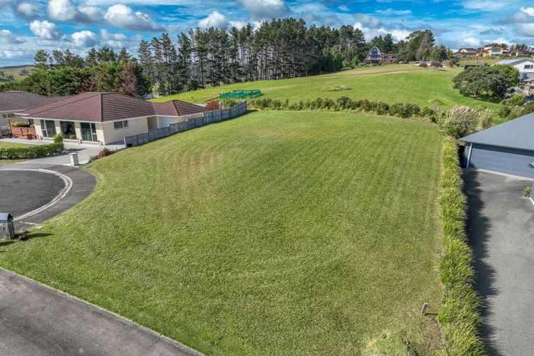 Photo of property in 33 Lori Lane, Coopers Beach, 0420