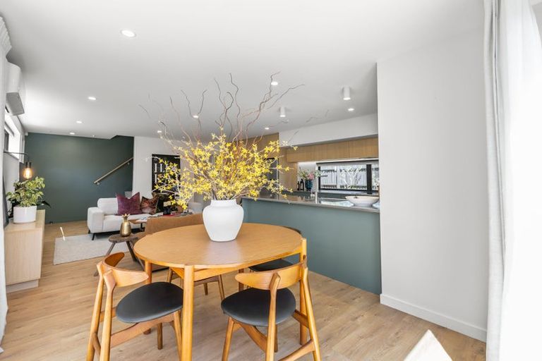 Photo of property in 2/104 Burke Street, Sydenham, Christchurch, 8023