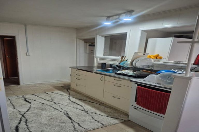 Photo of property in 35 Mclean Avenue, Papatoetoe, Auckland, 2025