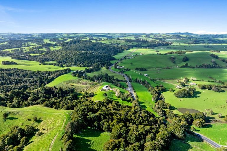 Photo of property in 269 Tomarata Valley Road, Wellsford, 0974