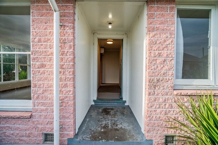 Photo of property in 17 Leicester Crescent, Hoon Hay, Christchurch, 8025