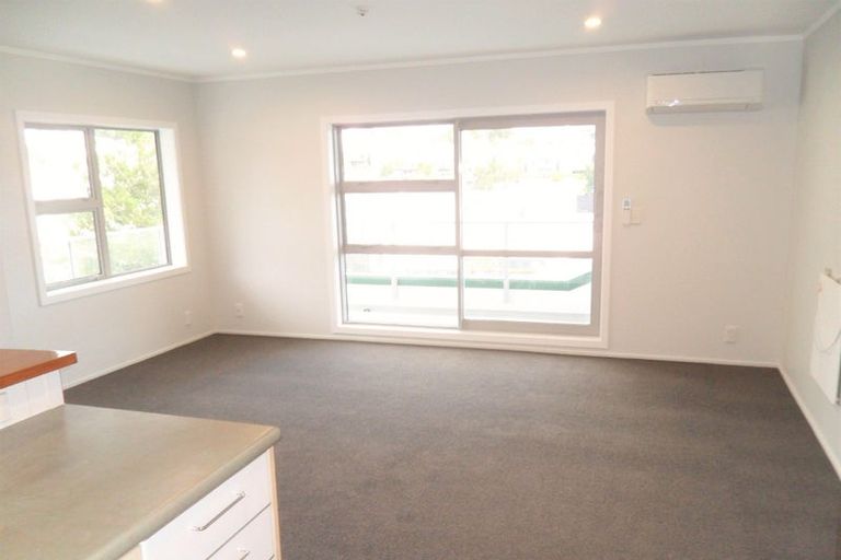 Photo of property in 8 Girton Terrace, Mount Cook, Wellington, 6021
