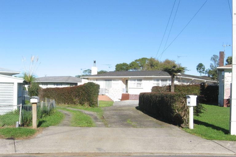 Photo of property in 16 Surrey Street, Manurewa, Auckland, 2102