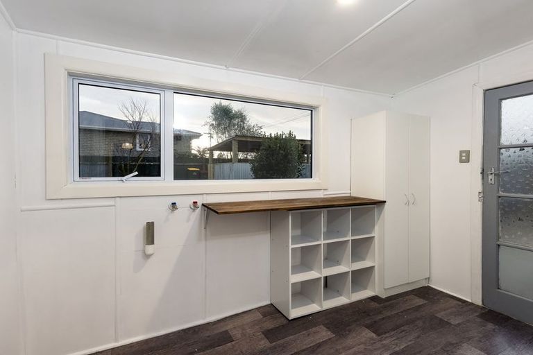 Photo of property in 12 Rhodes Street, Waimate, 7924