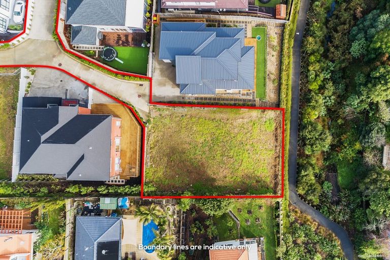 Photo of property in 5 Prevost Lane, Oteha, Auckland, 0632